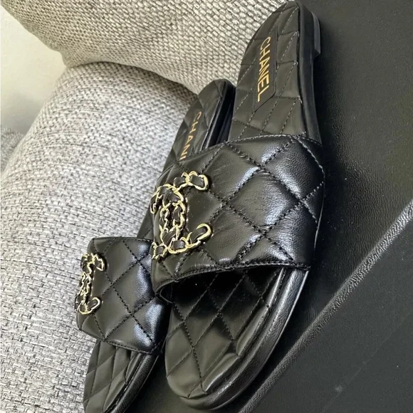 NEW CHANEL Black Chain Gold CC Logo Quilted Mules Slide w/Receipt - Picture 7 of 12